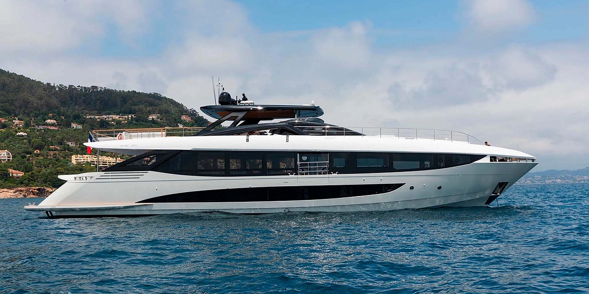 Аренда моторной мега яхты Amer 120 LAFAYETTE во Франции